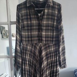 NWT Banana Republic midi dress in black/gray plaid
